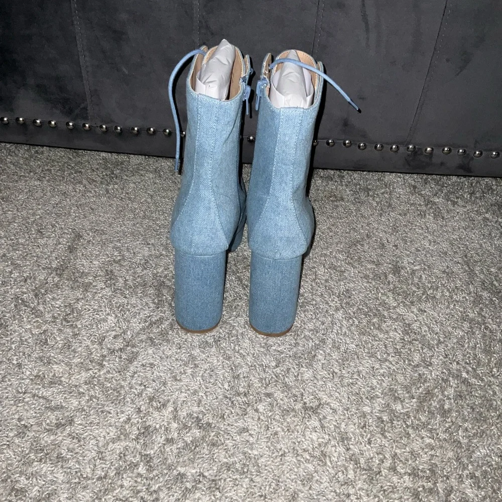 Stylish Blue Lace-Up Women's Boots - Picture 3 of 6